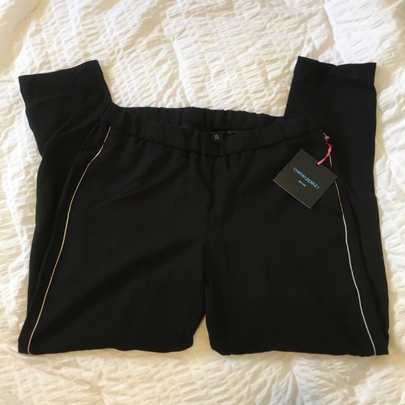 Cynthia Rowley Pants - CYNTHIA ROWLEY BLACK PANTS W/WHITE PIPING NWT💕